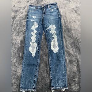 High Waisted American Eagle Distressed jean jeggings in Size 8 regular length